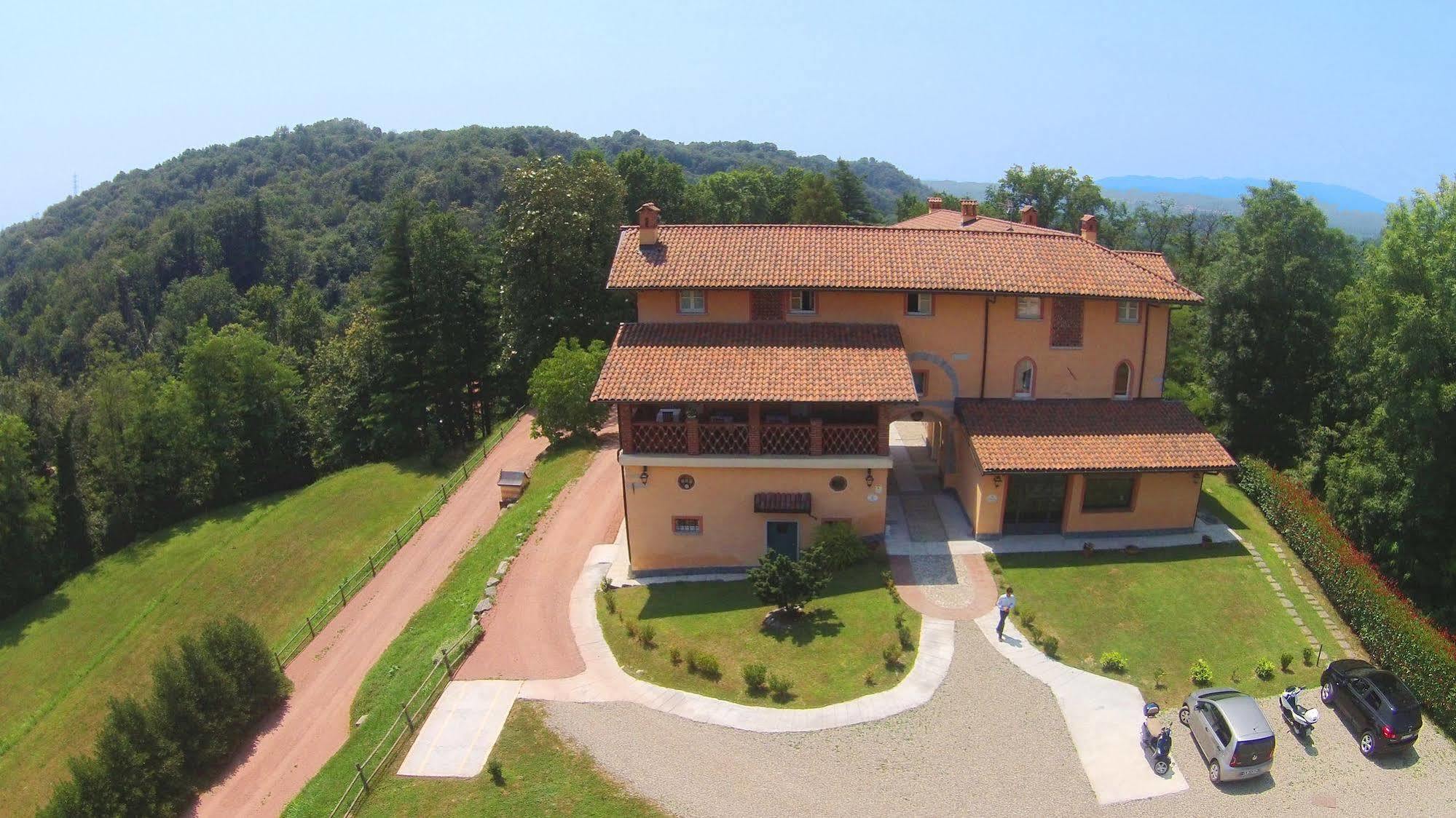 Tenuta Montezeglio Country Family House 인보리오인페리오레 외부 사진